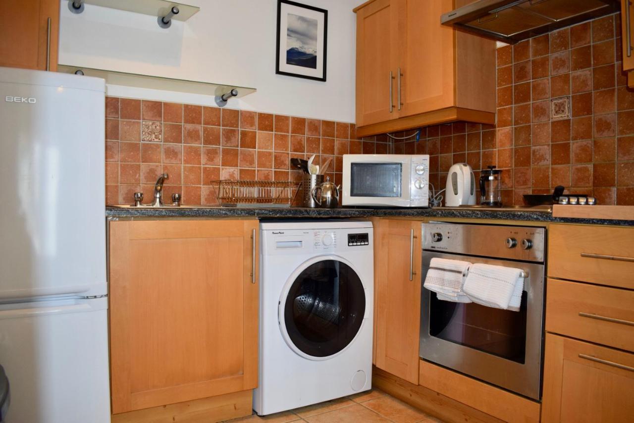Modern 1 Bedroom Near The River *